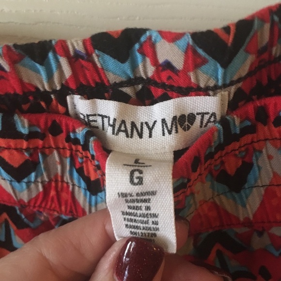 Tribal Design Shorts by Bethany Mota - Picture 3 of 3